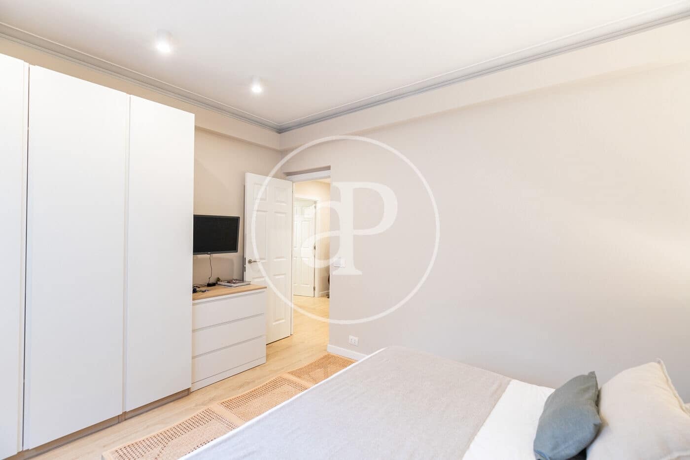 3 soverom Leilighet til leie i Barcelona by - € 2 600 (Ref: 9436202)