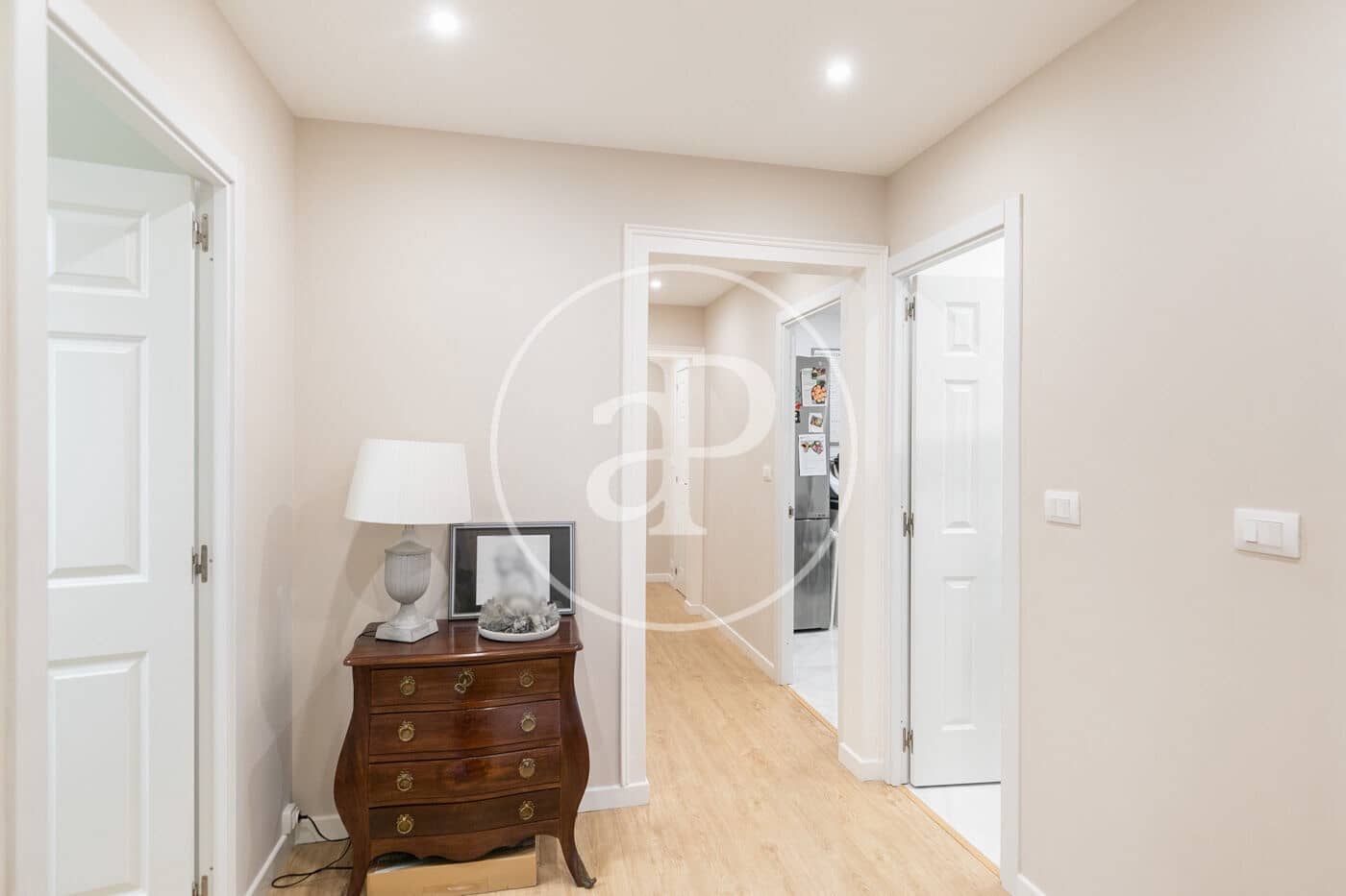 3 soverom Leilighet til leie i Barcelona by - € 2 600 (Ref: 9436202)