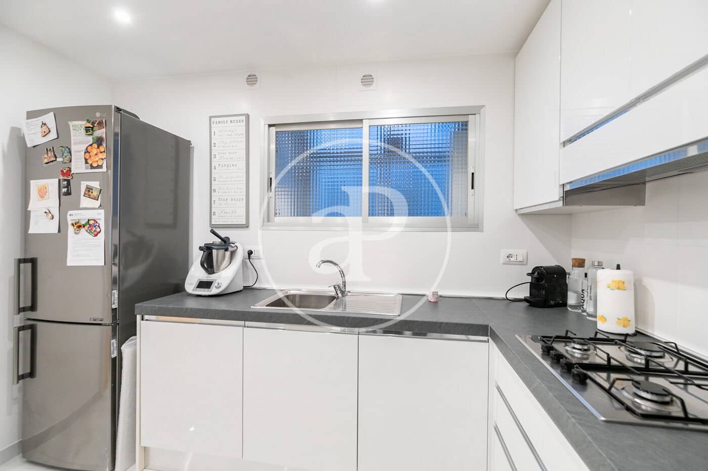 3 soverom Leilighet til leie i Barcelona by - € 2 600 (Ref: 9436202)