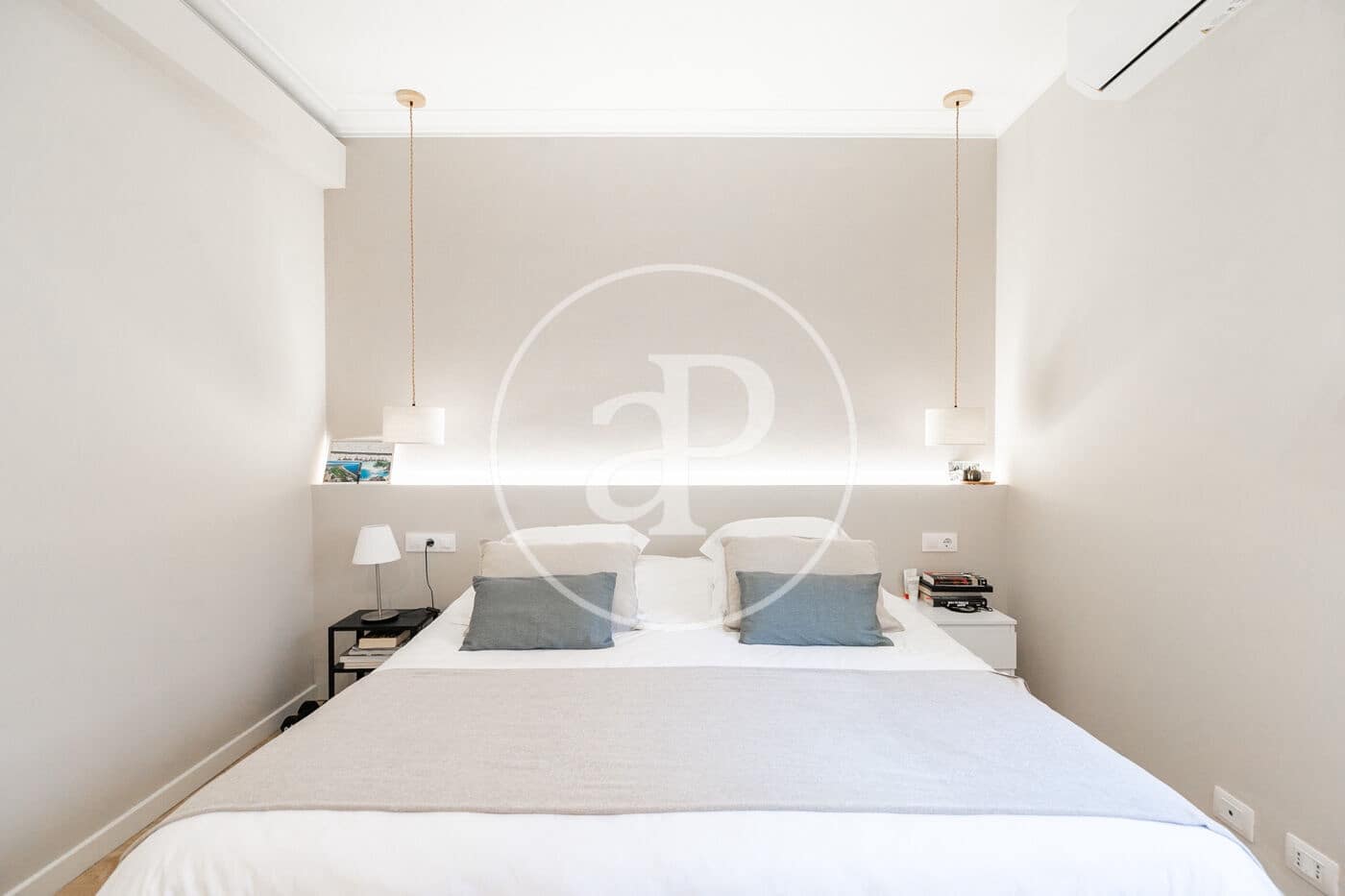 3 soverom Leilighet til leie i Barcelona by - € 2 600 (Ref: 9436202)