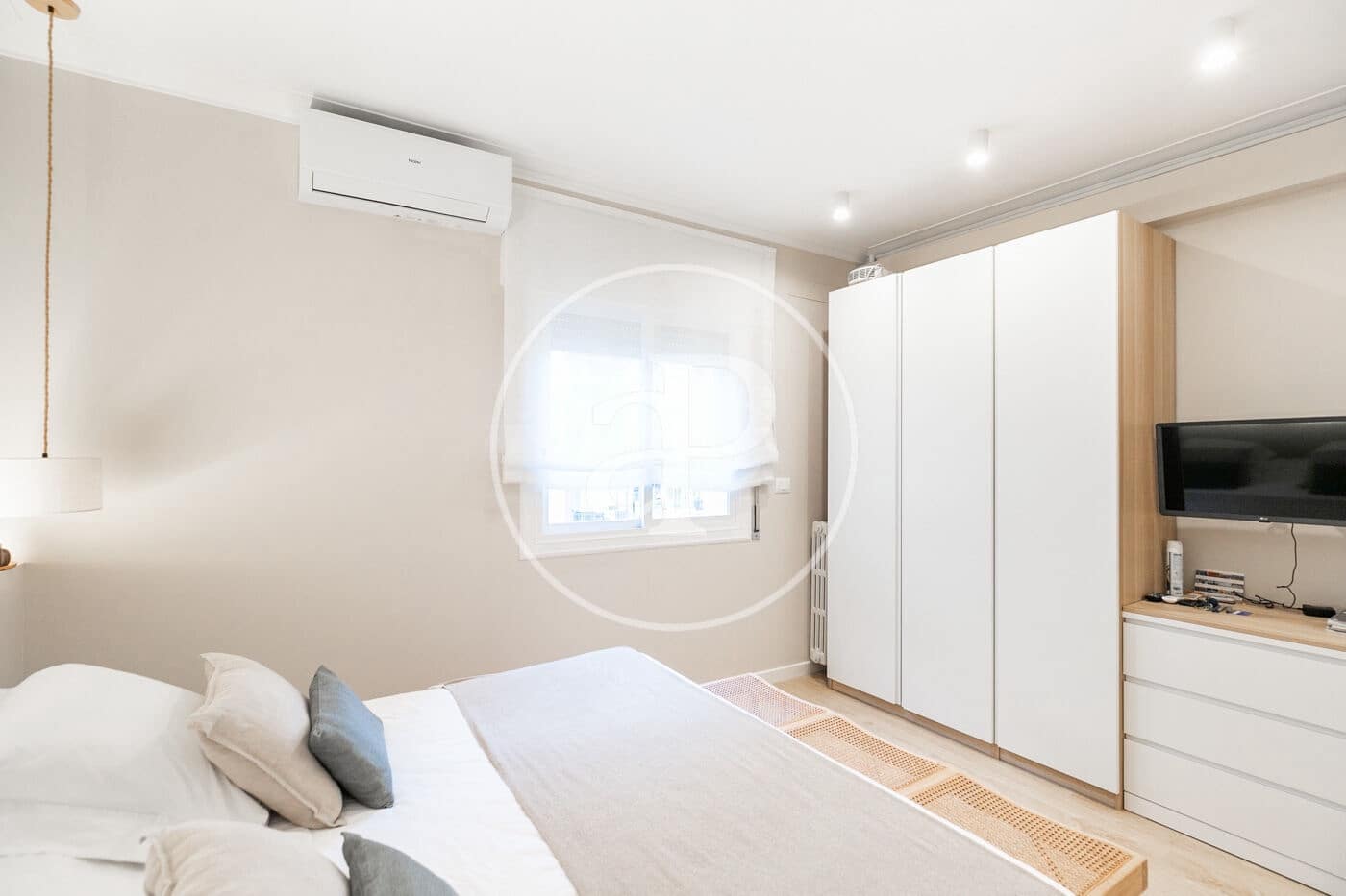 3 soverom Leilighet til leie i Barcelona by - € 2 600 (Ref: 9436202)