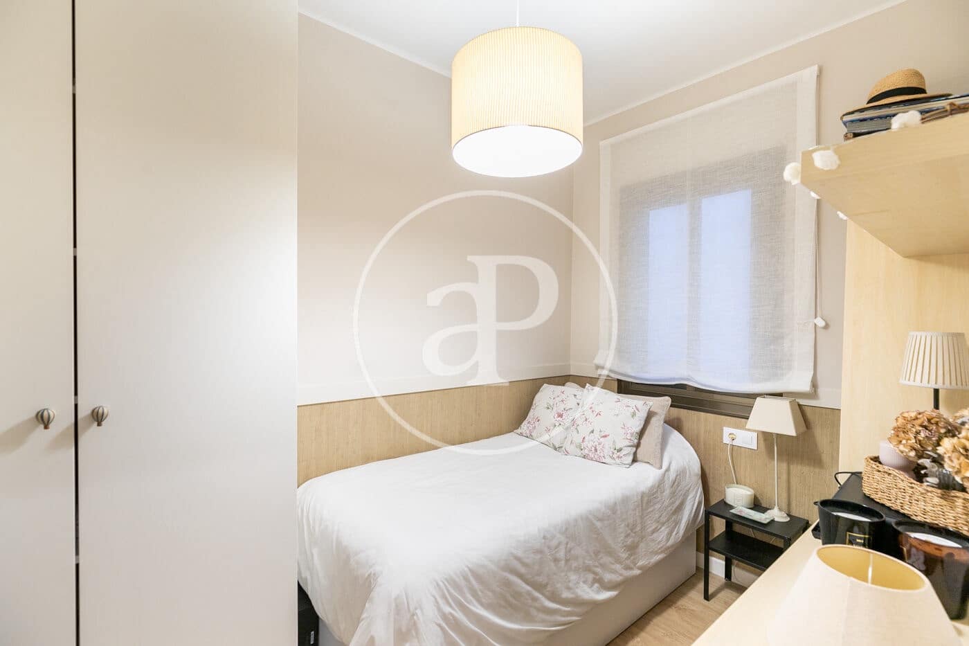 3 soverom Leilighet til leie i Barcelona by - € 2 600 (Ref: 9436202)