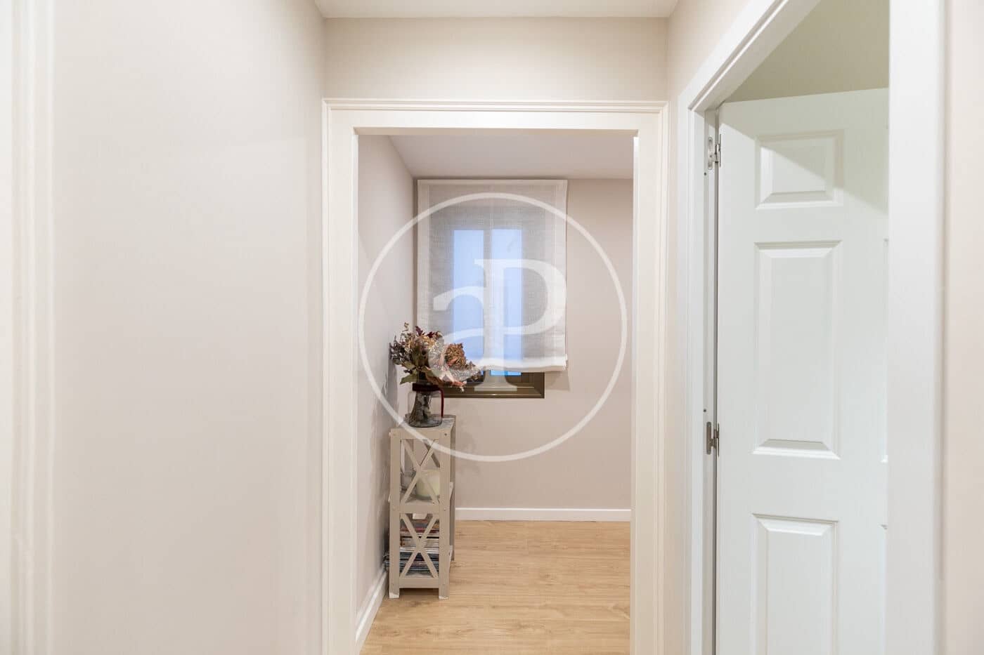 3 soverom Leilighet til leie i Barcelona by - € 2 600 (Ref: 9436202)