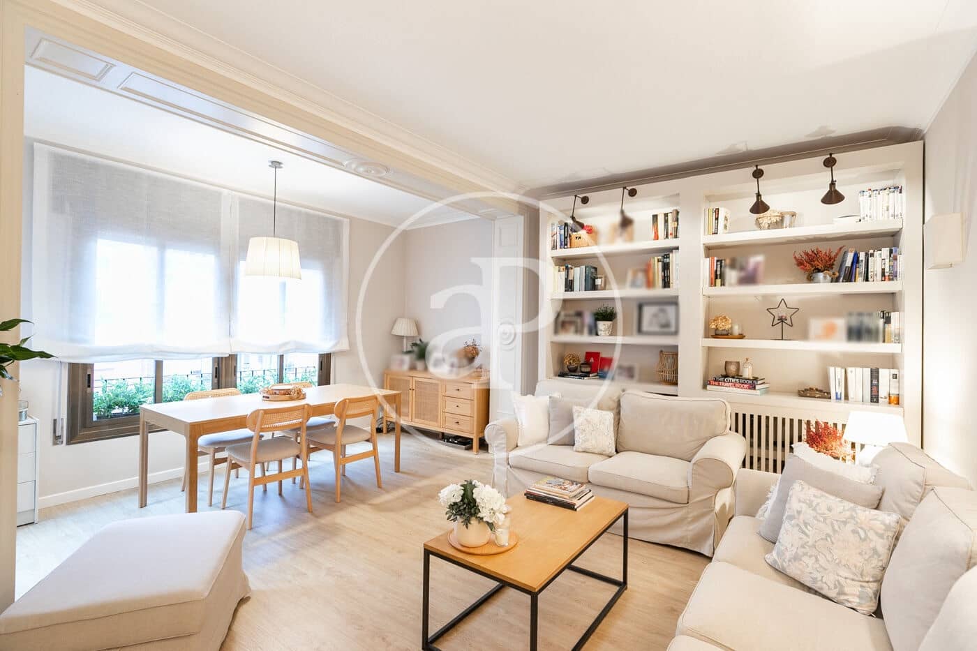 3 soverom Leilighet til leie i Barcelona by - € 2 600 (Ref: 9436202)