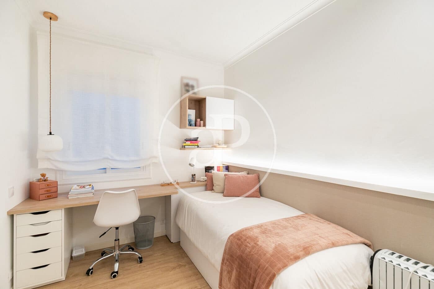 3 soverom Leilighet til leie i Barcelona by - € 2 600 (Ref: 9436202)