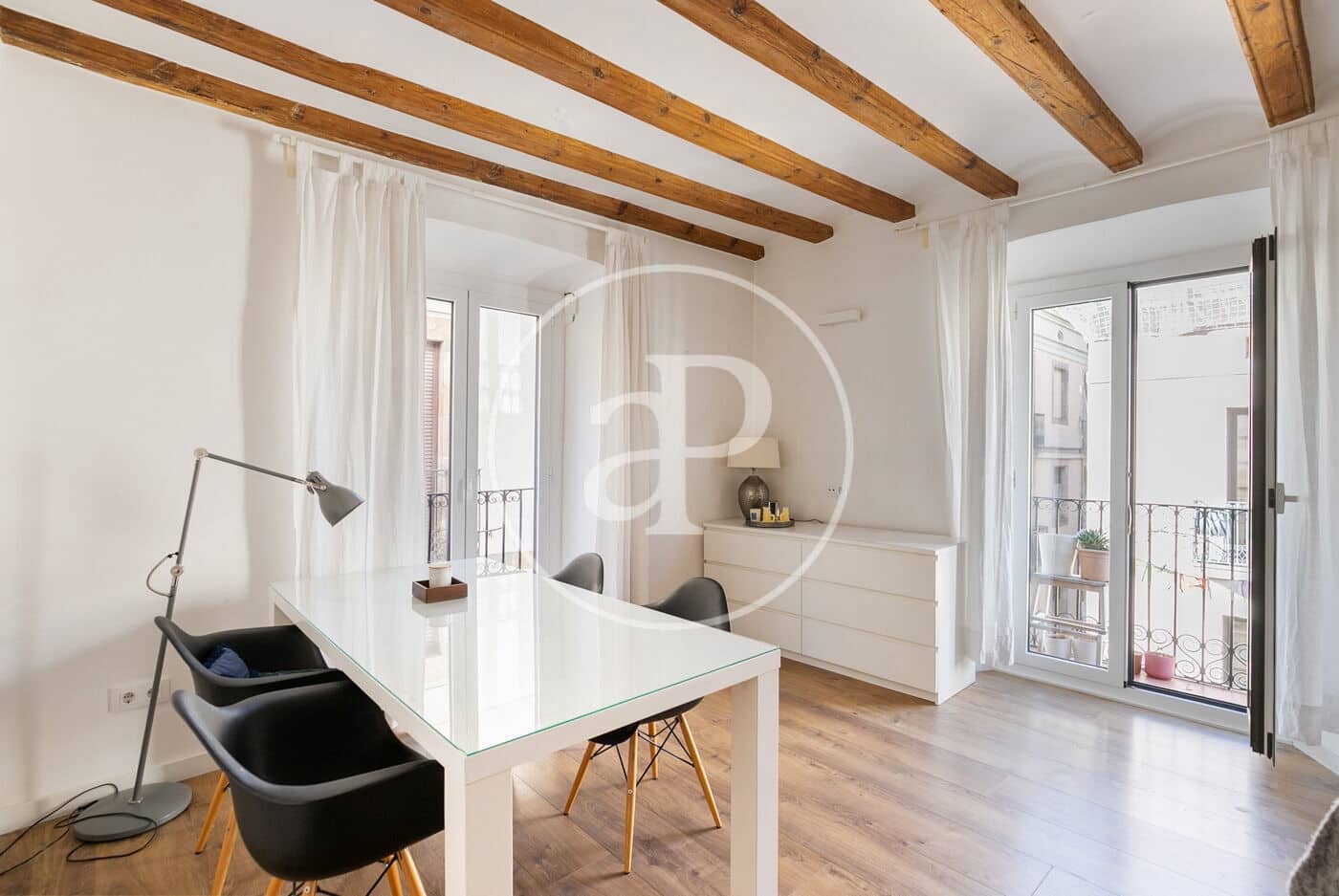 1 soverom Leilighet til leie i Barcelona by - € 1 900 (Ref: 9436204)