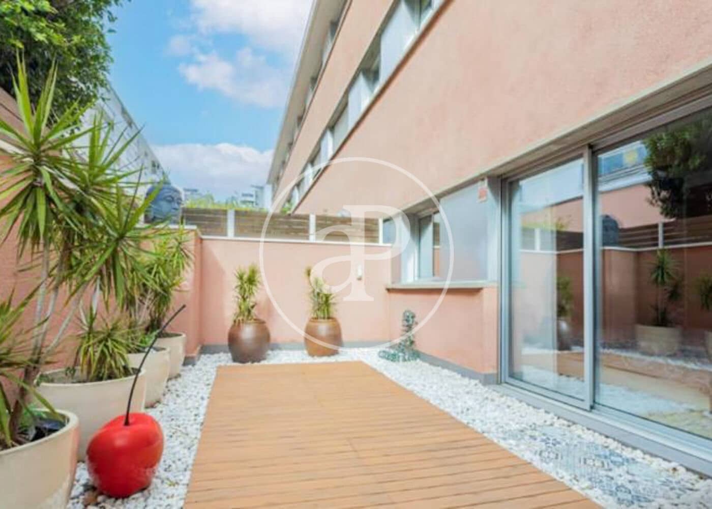 3 soveværelse Lejlighed til salg i Barcelona by med swimmingpool - € 615.000 (Ref: 9436205)