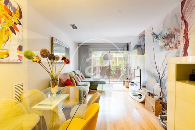 3 makuuhuone Huoneisto myytävänä paikassa Sants, Barcelona kaupunki mukana uima-altaan - 620 000 € (Ref: 9436205)