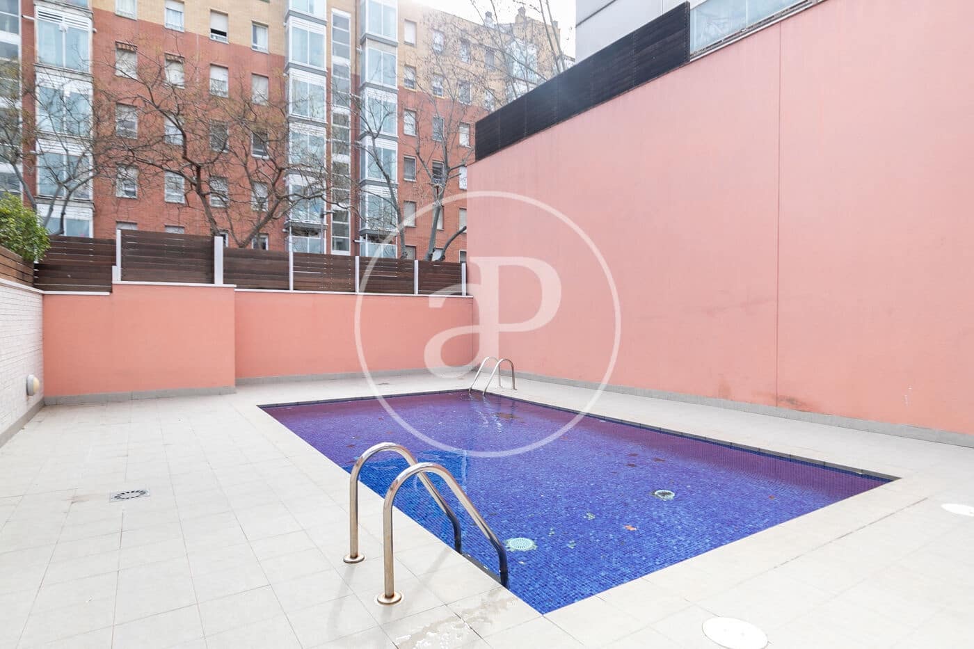 3 soveværelse Lejlighed til salg i Barcelona by med swimmingpool - € 620.000 (Ref: 9436205)