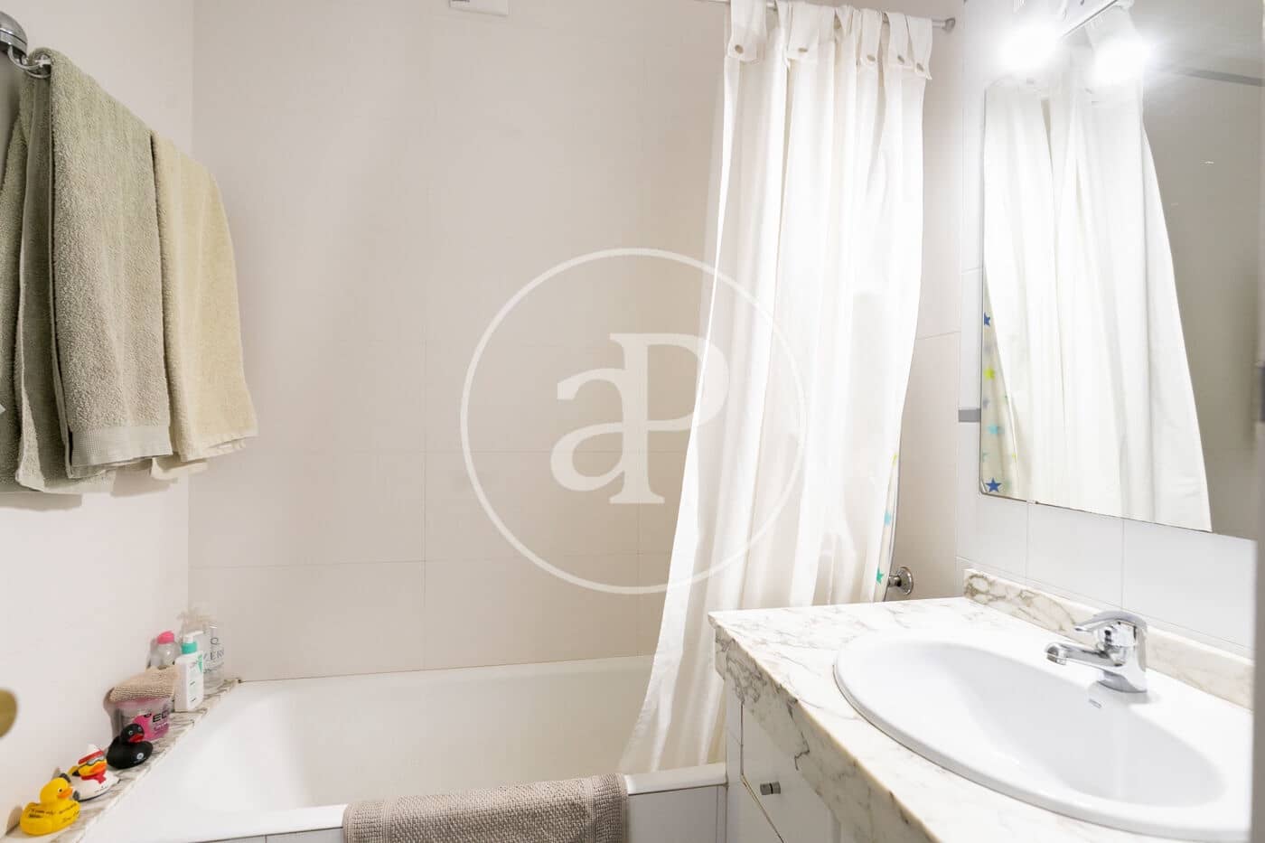 5 slaapkamer Villa te koop in Sant Just Desvern - € 925.000 (Ref: 9436206)