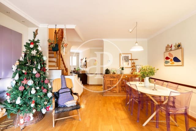 5 slaapkamer Villa te koop in Sant Just Desvern - € 925.000 (Ref: 9436206)