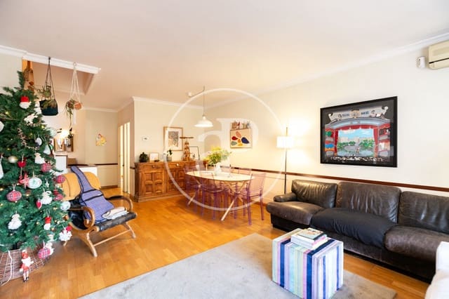 5 slaapkamer Villa te koop in Sant Just Desvern - € 925.000 (Ref: 9436206)