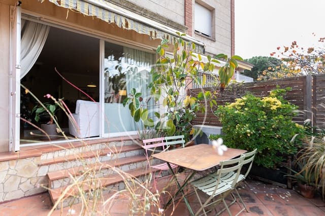 5 slaapkamer Villa te koop in Sant Just Desvern - € 925.000 (Ref: 9436206)