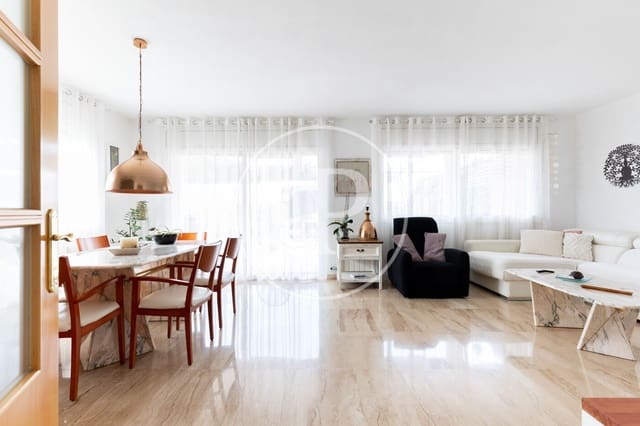 4 sypialnia Willa na sprzedaż w Sant Quirze del Vallès z basenem - 665 000 € (Ref: 9436207)