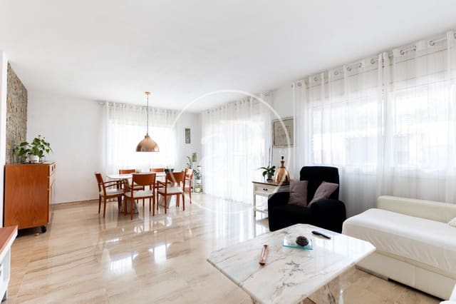 4 sypialnia Willa na sprzedaż w Sant Quirze del Vallès z basenem - 665 000 € (Ref: 9436207)