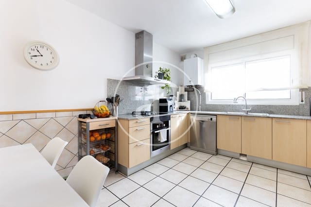 4 sypialnia Willa na sprzedaż w Sant Quirze del Vallès z basenem - 665 000 € (Ref: 9436207)