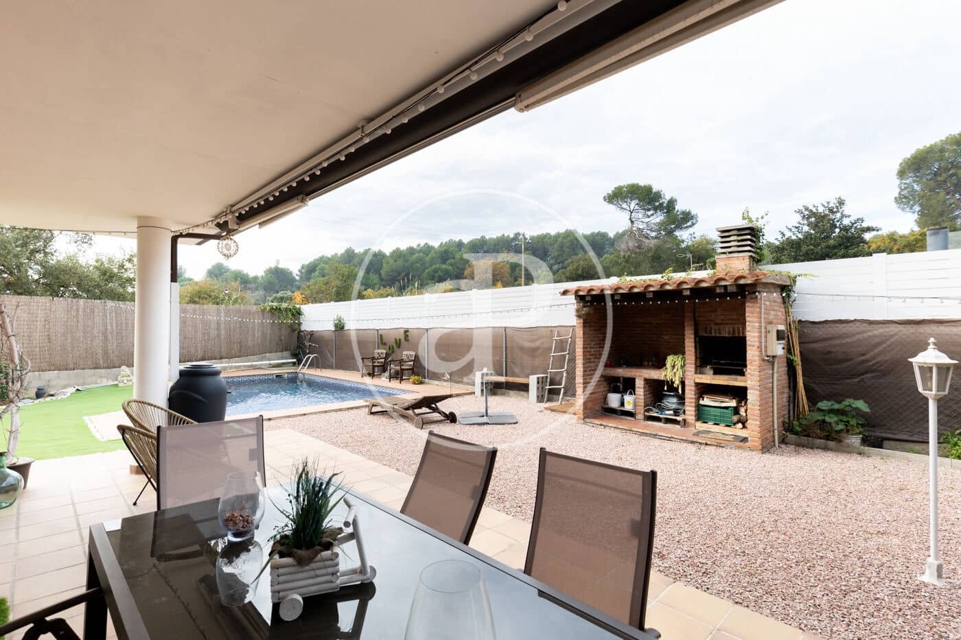 4 soveværelse Villa til salg i Sant Quirze del Valles med swimmingpool - € 665.000 (Ref: 9436207)