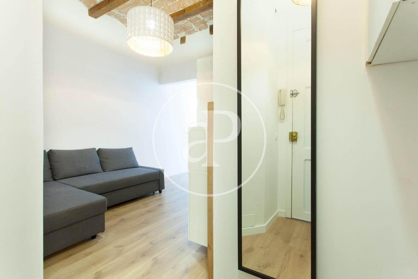 1 soveværelse Lejlighed til salg i Barcelona by - € 350.000 (Ref: 9437797)