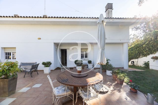 6 soveværelse Villa til salg i Teià - € 830.000 (Ref: 9440102)