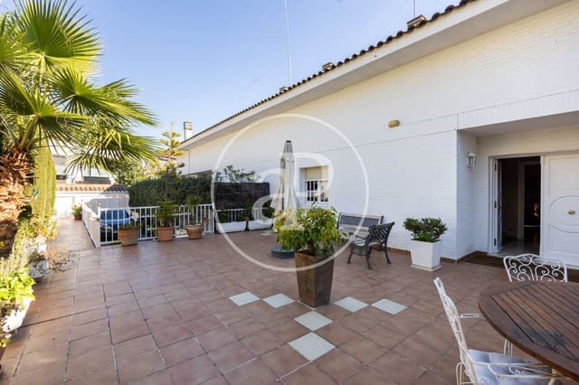 6 soveværelse Villa til salg i Teià - € 830.000 (Ref: 9440102)