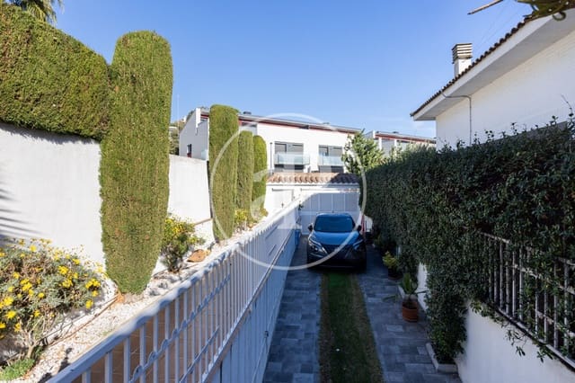 6 soveværelse Villa til salg i Teià - € 830.000 (Ref: 9440102)