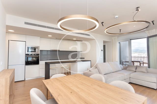 3 slaapkamer Appartement te huur in Mataró met zwembad - € 2.500 (Ref: 9440105)