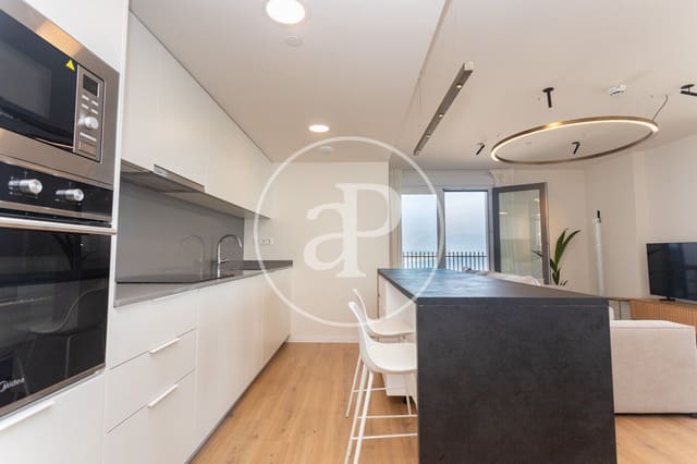 3 slaapkamer Appartement te huur in Mataró met zwembad - € 2.500 (Ref: 9440105)