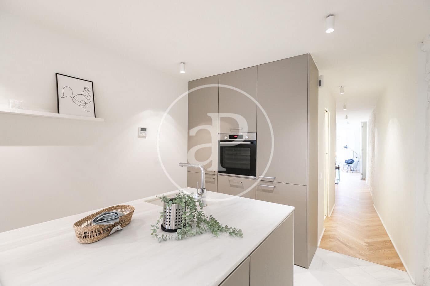 2 soverom Leilighet til leie i Barcelona by - € 2 500 (Ref: 9440106)