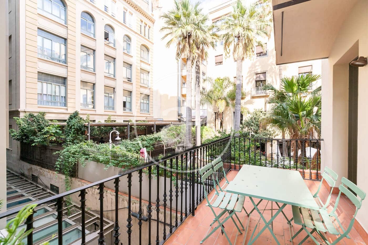 2 soverom Leilighet til leie i Barcelona by - € 2 500 (Ref: 9440106)