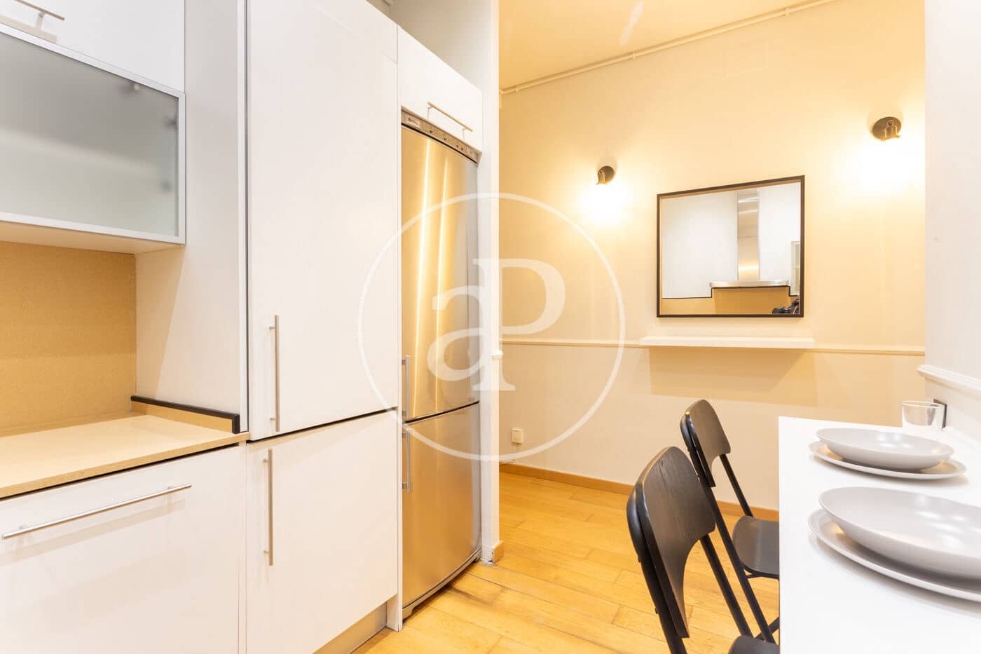 2 slaapkamer Appartement te huur in Barcelona stad - € 2.500 (Ref: 9440107)