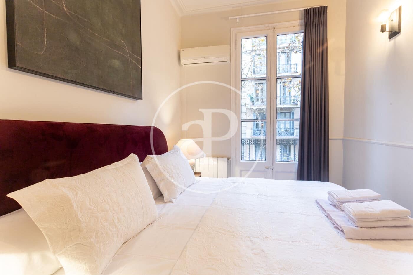 2 slaapkamer Appartement te huur in Barcelona stad - € 2.500 (Ref: 9440107)