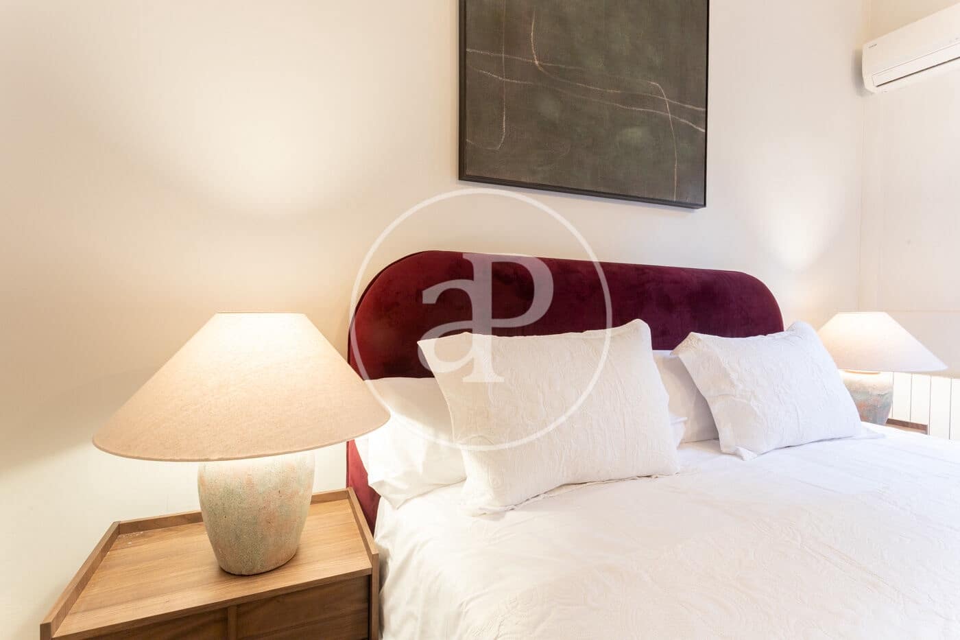 2 slaapkamer Appartement te huur in Barcelona stad - € 2.500 (Ref: 9440107)