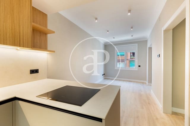 3 soveværelse Lejlighed til salg i Sant Gervasi - La Bonanova, Barcelona by - € 875.000 (Ref: 9440108)