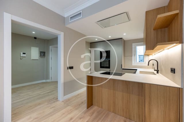 3 soveværelse Lejlighed til salg i Sant Gervasi - La Bonanova, Barcelona by - € 875.000 (Ref: 9440108)