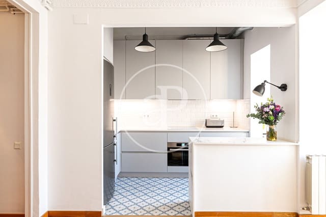 2 soveværelse Lejlighed til leje i La Vila de Gràcia, Barcelona by - € 1.950 (Ref: 9446322)