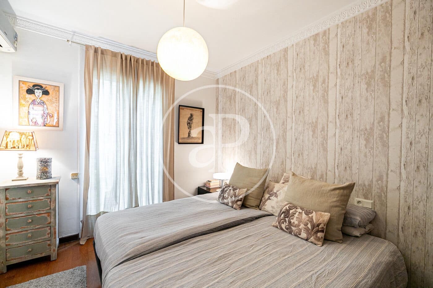 2 soverom Leilighet til leie i Barcelona by - € 1 950 (Ref: 9446322)