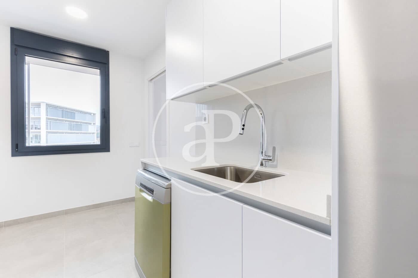 2 slaapkamer Appartement te huur in Mira-Sol - € 2.200 (Ref: 9446324)