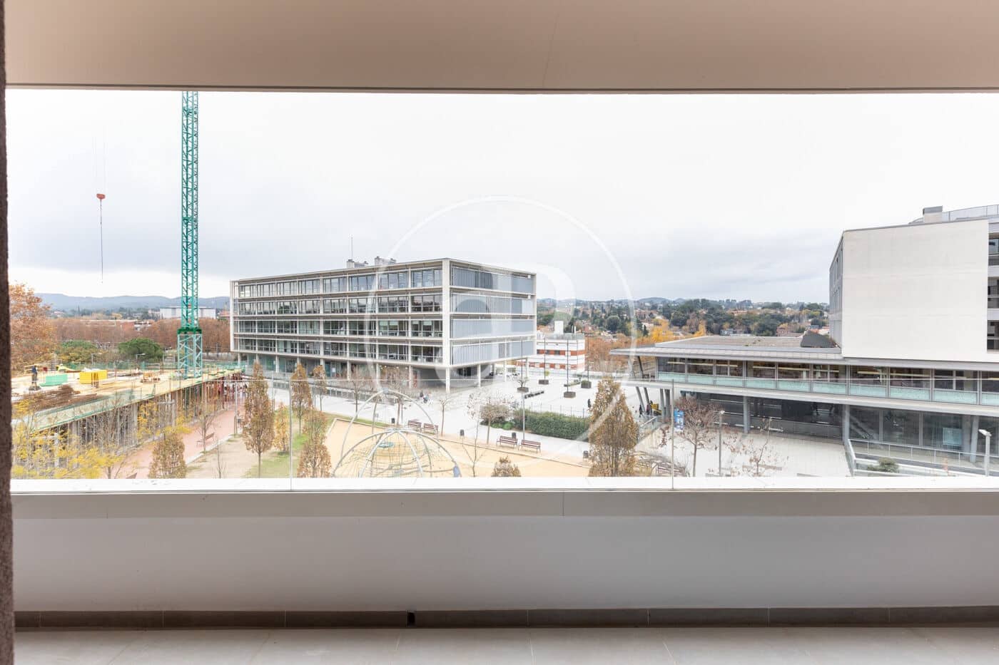 2 slaapkamer Appartement te huur in Mira-Sol - € 2.200 (Ref: 9446324)