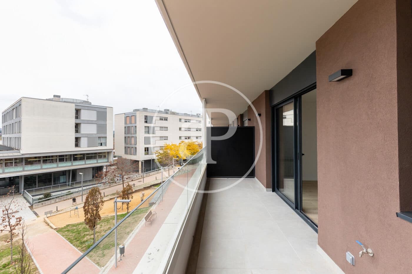 2 slaapkamer Appartement te huur in Mira-Sol - € 2.200 (Ref: 9446324)