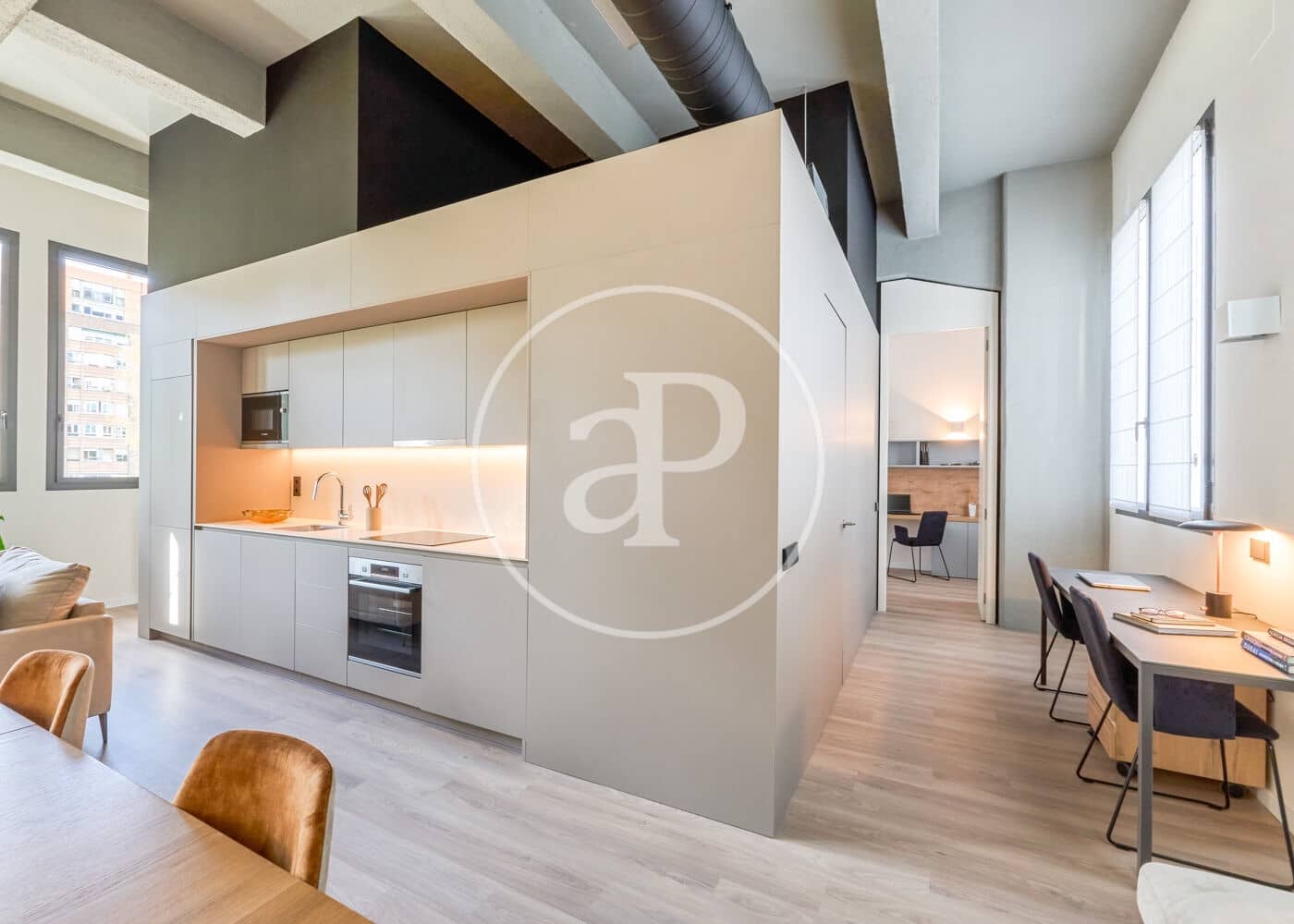 2 bedroom Villa for rent in Barcelona city with pool - € 2,860 (Ref: 9449155)