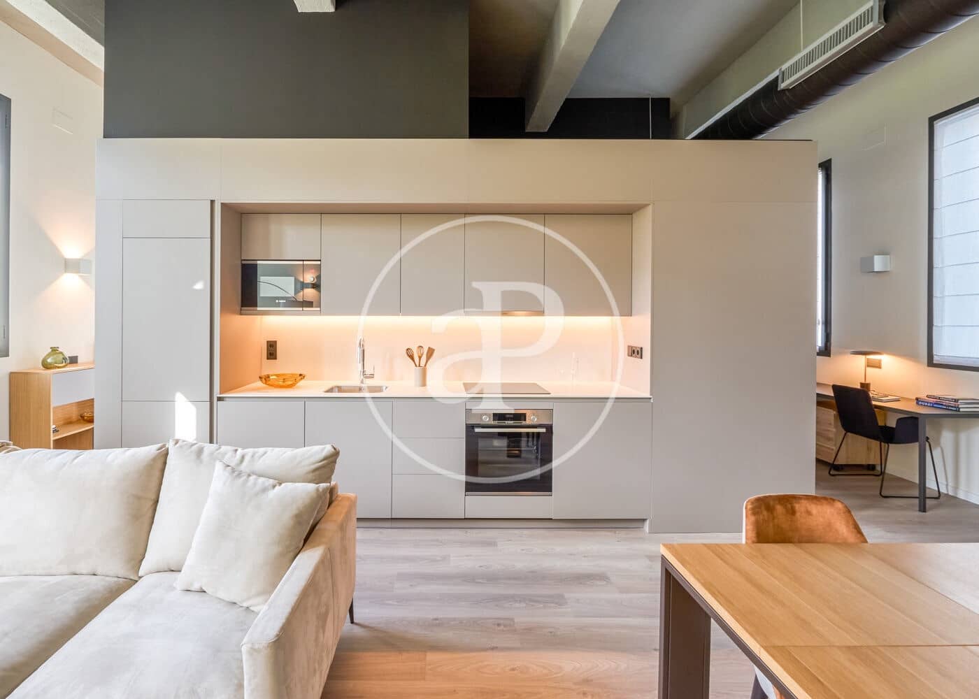 2 bedroom Villa for rent in Barcelona city with pool - € 2,860 (Ref: 9449155)