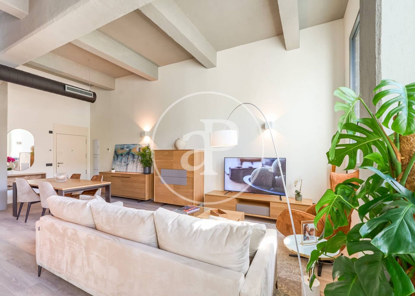 2 bedroom Villa for rent in Barcelona city with pool - € 2,860 (Ref: 9449155)