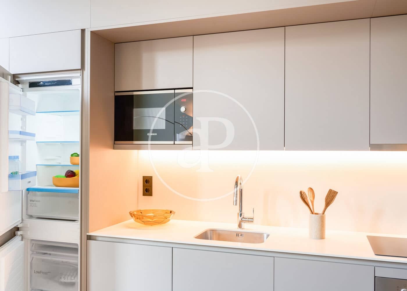 2 bedroom Villa for rent in Barcelona city with pool - € 2,860 (Ref: 9449155)