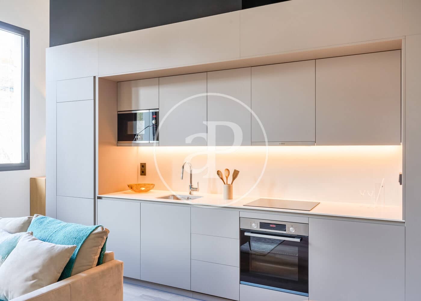 2 bedroom Villa for rent in Barcelona city with pool - € 2,860 (Ref: 9449155)