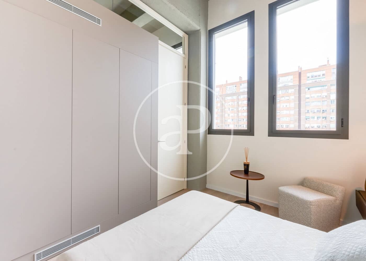 2 bedroom Villa for rent in Barcelona city with pool - € 2,860 (Ref: 9449155)