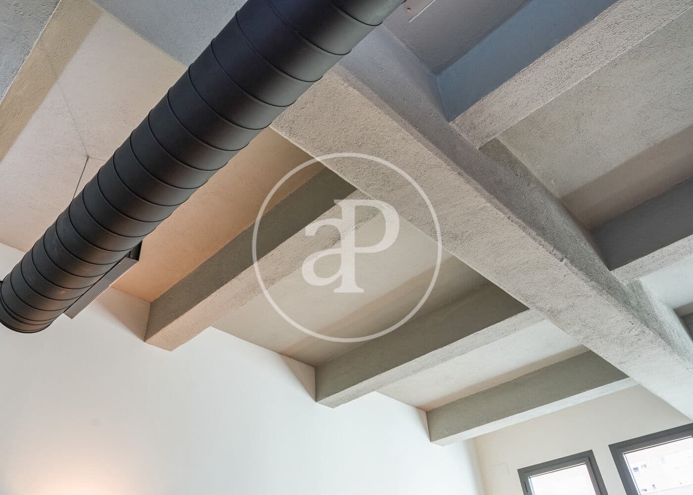 2 bedroom Villa for rent in Barcelona city with pool - € 2,860 (Ref: 9449155)