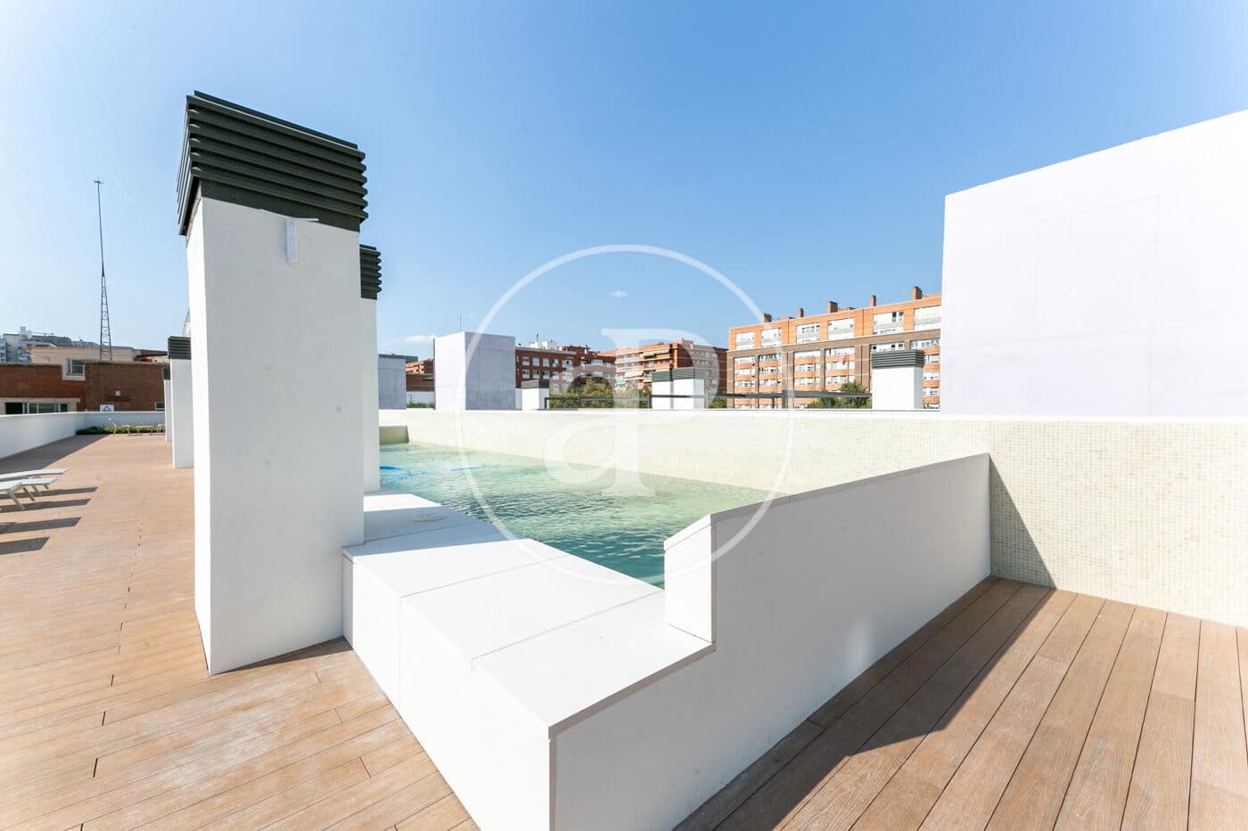 2 bedroom Villa for rent in Barcelona city with pool - € 2,860 (Ref: 9449155)