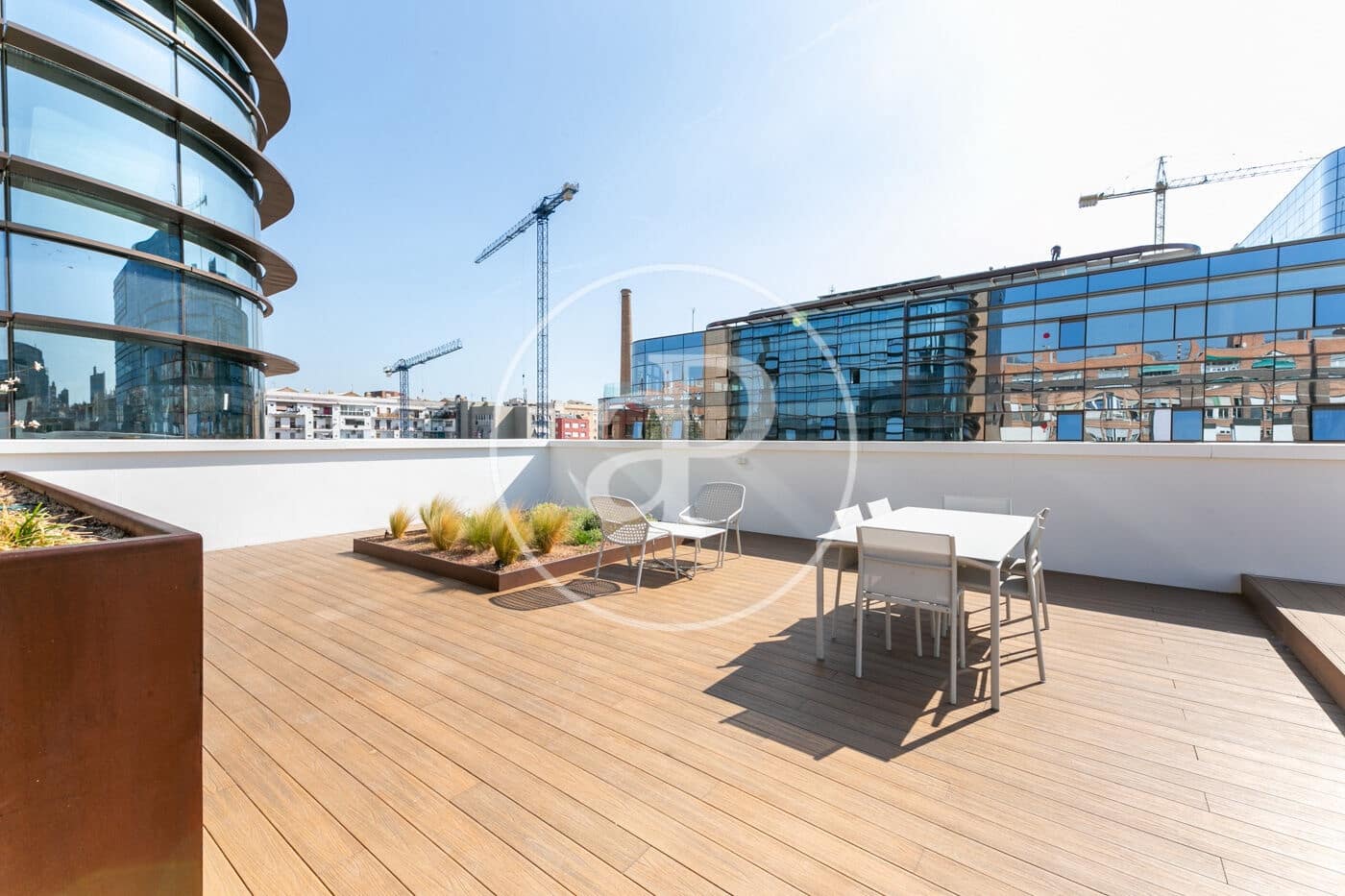 2 bedroom Villa for rent in Barcelona city with pool - € 2,860 (Ref: 9449155)