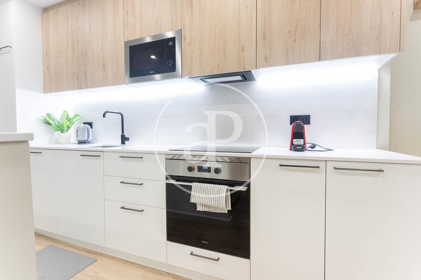 3 Zimmer Apartment zu vermieten in Barcelona Stadt - 2.100 € (Ref: 9450657)