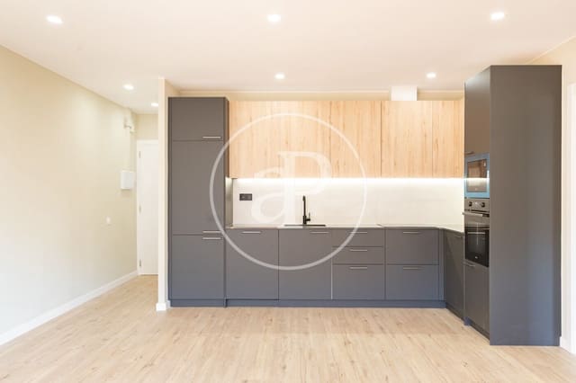 Apartamento de 3 habitaciones en Les Corts, Barcelona ciudad en venta - 665.000 € (Ref: 9450658)